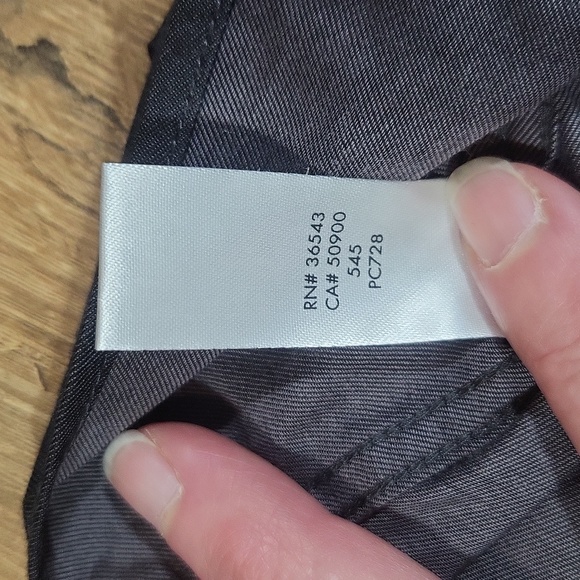 CALVIN KLEIN Body Fit Two Tone Gray Button Down Roll Tab Shirt - Picture 14 of 14